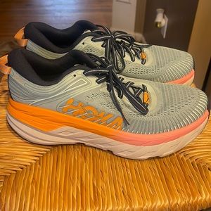 Womens Hoka Tennis Shoes size 8